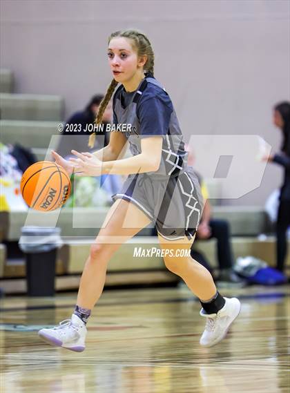 Thumbnail 3 in Round Mountain vs. Pahranagat Valley (NIAA 1A Central League Finals) photogallery.