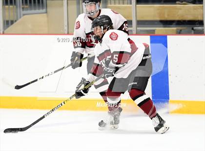 Thumbnail 3 in Loomis Chaffee vs. Avon Old Farms (Avon Jamboree) photogallery.