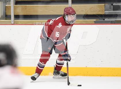 Thumbnail 2 in Loomis Chaffee vs. Avon Old Farms (Avon Jamboree) photogallery.