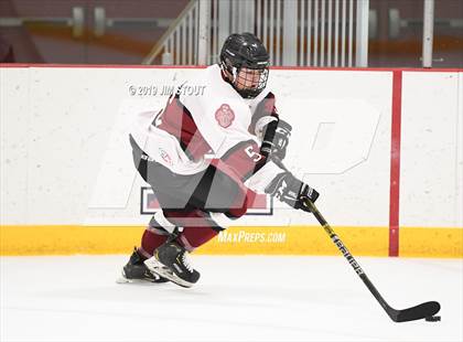 Thumbnail 3 in Loomis Chaffee vs. Avon Old Farms (Avon Jamboree) photogallery.