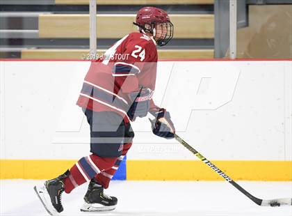 Thumbnail 2 in Loomis Chaffee vs. Avon Old Farms (Avon Jamboree) photogallery.