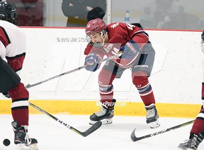 Thumbnail 2 in Loomis Chaffee vs. Avon Old Farms (Avon Jamboree) photogallery.