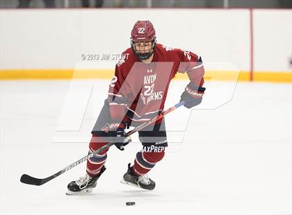 Thumbnail 2 in Loomis Chaffee vs. Avon Old Farms (Avon Jamboree) photogallery.