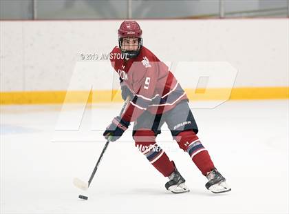 Thumbnail 2 in Loomis Chaffee vs. Avon Old Farms (Avon Jamboree) photogallery.