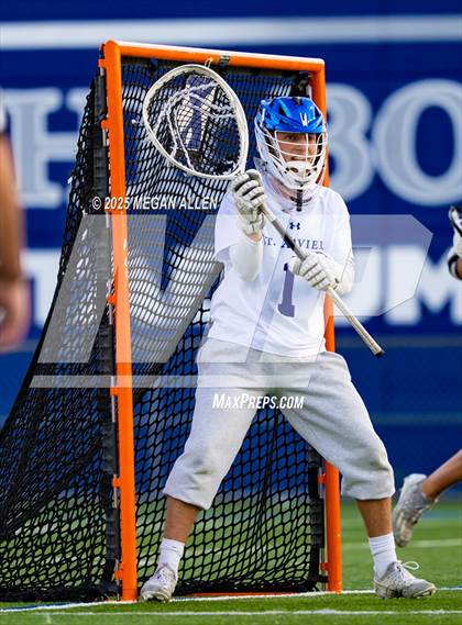 Thumbnail 1 in St. Xavier vs. Mason (OHSAA Division 1 Region 4 Regional Final) photogallery.