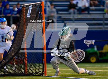 Thumbnail 2 in St. Xavier vs. Mason (OHSAA Division 1 Region 4 Regional Final) photogallery.