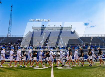 Thumbnail 1 in St. Xavier vs. Mason (OHSAA Division 1 Region 4 Regional Final) photogallery.