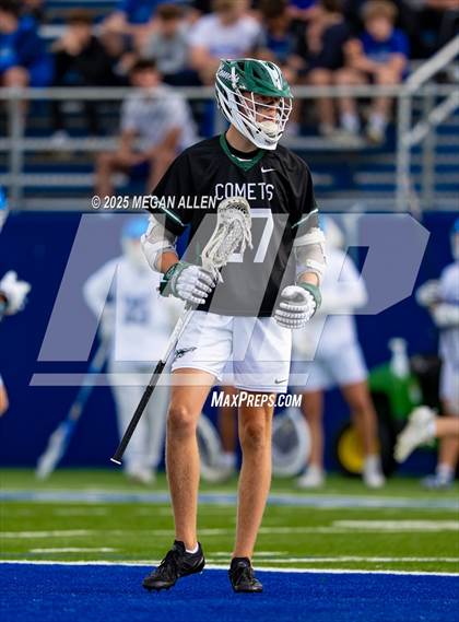 Thumbnail 3 in St. Xavier vs. Mason (OHSAA Division 1 Region 4 Regional Final) photogallery.