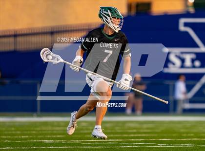 Thumbnail 2 in St. Xavier vs. Mason (OHSAA Division 1 Region 4 Regional Final) photogallery.