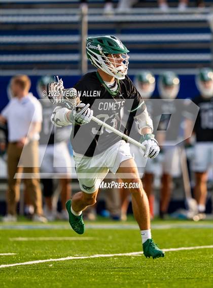 Thumbnail 2 in St. Xavier vs. Mason (OHSAA Division 1 Region 4 Regional Final) photogallery.