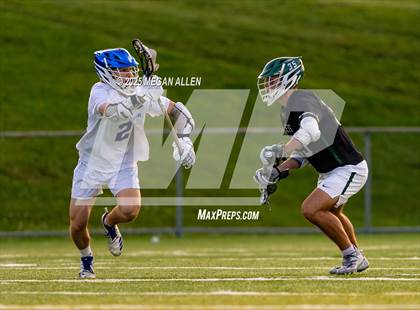 Thumbnail 1 in St. Xavier vs. Mason (OHSAA Division 1 Region 4 Regional Final) photogallery.