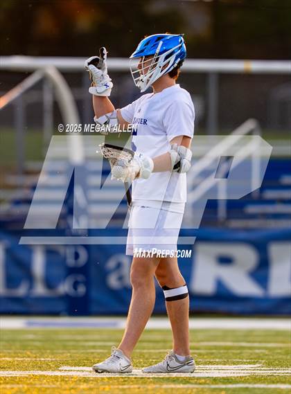 Thumbnail 1 in St. Xavier vs. Mason (OHSAA Division 1 Region 4 Regional Final) photogallery.