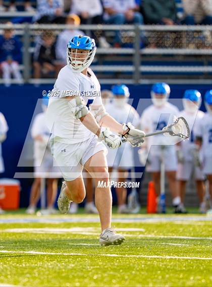 Thumbnail 3 in St. Xavier vs. Mason (OHSAA Division 1 Region 4 Regional Final) photogallery.