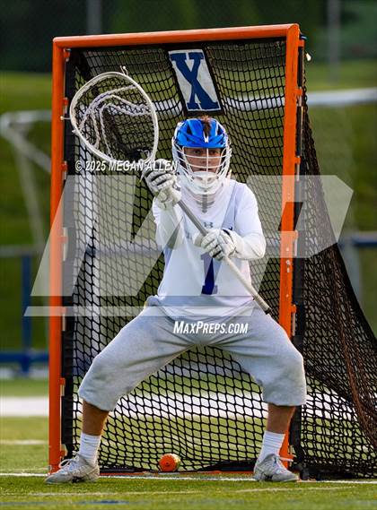 Thumbnail 3 in St. Xavier vs. Mason (OHSAA Division 1 Region 4 Regional Final) photogallery.