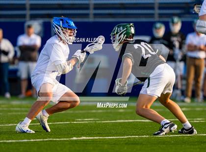 Thumbnail 1 in St. Xavier vs. Mason (OHSAA Division 1 Region 4 Regional Final) photogallery.
