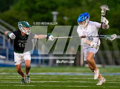 Thumbnail 3 in St. Xavier vs. Mason (OHSAA Division 1 Region 4 Regional Final) photogallery.