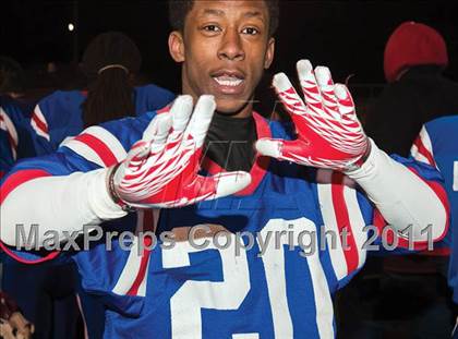 Thumbnail 1 in Mt. Pleasant vs. Exeter-West Greenwich (RIIL Division 4 Final) photogallery.