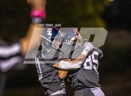 Thumbnail 1 in El Modena @ Yorba Linda photogallery.