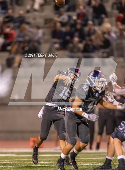 Thumbnail 3 in El Modena @ Yorba Linda photogallery.