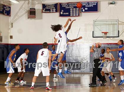 Thumbnail 2 in Verbum Dei @ Bellarmine-Jefferson photogallery.
