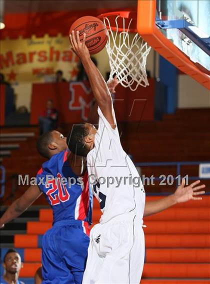 Thumbnail 3 in Warren Central vs. Duncanville (Marshall County Hoopfest) photogallery.