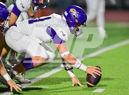 Thumbnail 3 in Shiner vs. Junction (UIL 2A D2 Football Quarterfinal) photogallery.