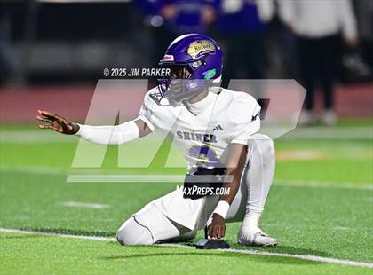Thumbnail 3 in Shiner vs. Junction (UIL 2A D2 Football Quarterfinal) photogallery.