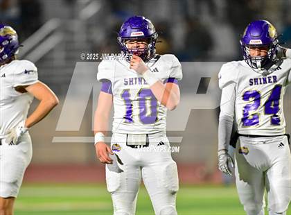 Thumbnail 2 in Shiner vs. Junction (UIL 2A D2 Football Quarterfinal) photogallery.