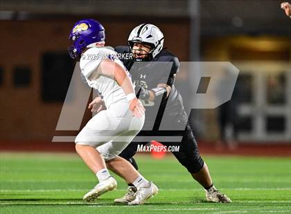 Thumbnail 3 in Shiner vs. Junction (UIL 2A D2 Football Quarterfinal) photogallery.