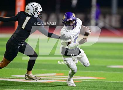 Thumbnail 1 in Shiner vs. Junction (UIL 2A D2 Football Quarterfinal) photogallery.