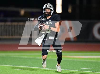 Thumbnail 2 in Shiner vs. Junction (UIL 2A D2 Football Quarterfinal) photogallery.