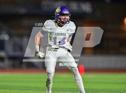 Thumbnail 2 in Shiner vs. Junction (UIL 2A D2 Football Quarterfinal) photogallery.