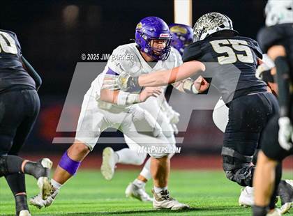 Thumbnail 2 in Shiner vs. Junction (UIL 2A D2 Football Quarterfinal) photogallery.