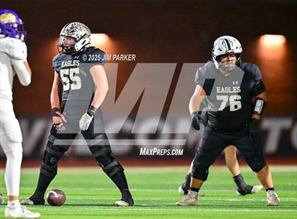 Thumbnail 3 in Shiner vs. Junction (UIL 2A D2 Football Quarterfinal) photogallery.