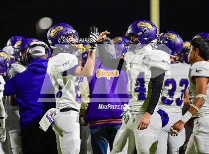 Thumbnail 1 in Shiner vs. Junction (UIL 2A D2 Football Quarterfinal) photogallery.