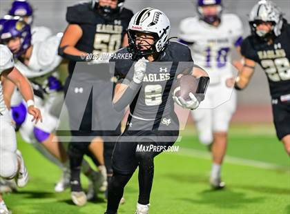 Thumbnail 1 in Shiner vs. Junction (UIL 2A D2 Football Quarterfinal) photogallery.