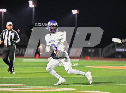 Thumbnail 2 in Shiner vs. Junction (UIL 2A D2 Football Quarterfinal) photogallery.