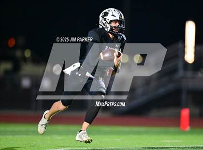 Thumbnail 3 in Shiner vs. Junction (UIL 2A D2 Football Quarterfinal) photogallery.