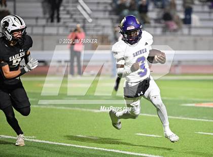 Thumbnail 3 in Shiner vs. Junction (UIL 2A D2 Football Quarterfinal) photogallery.