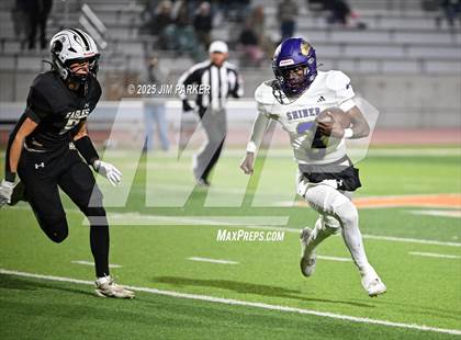 Thumbnail 1 in Shiner vs. Junction (UIL 2A D2 Football Quarterfinal) photogallery.