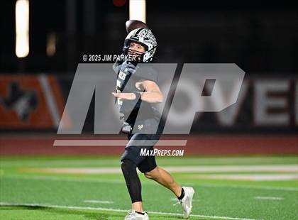 Thumbnail 2 in Shiner vs. Junction (UIL 2A D2 Football Quarterfinal) photogallery.