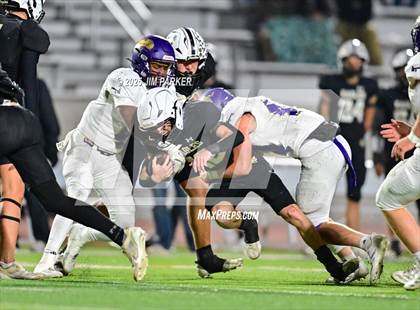 Thumbnail 2 in Shiner vs. Junction (UIL 2A D2 Football Quarterfinal) photogallery.