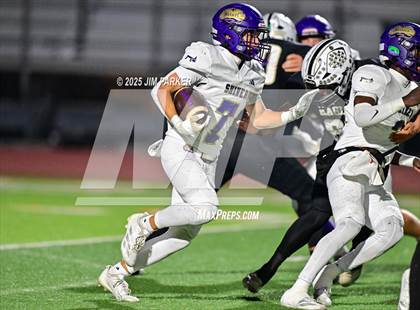 Thumbnail 1 in Shiner vs. Junction (UIL 2A D2 Football Quarterfinal) photogallery.