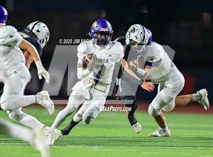 Thumbnail 3 in Shiner vs. Junction (UIL 2A D2 Football Quarterfinal) photogallery.