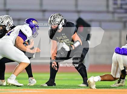 Thumbnail 1 in Shiner vs. Junction (UIL 2A D2 Football Quarterfinal) photogallery.