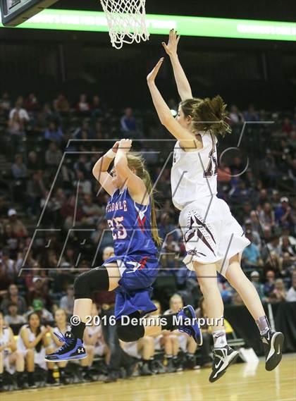 Thumbnail 2 in Idalia vs. Briggsdale (CHSAA 1A Final) photogallery.