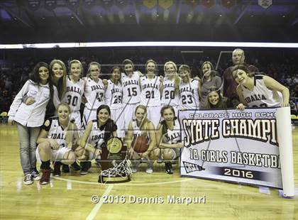 Thumbnail 2 in Idalia vs. Briggsdale (CHSAA 1A Final) photogallery.