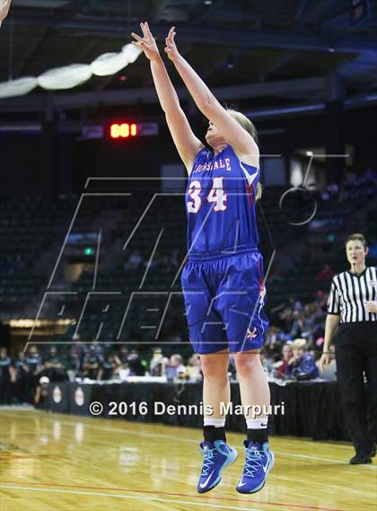 Thumbnail 2 in Idalia vs. Briggsdale (CHSAA 1A Final) photogallery.