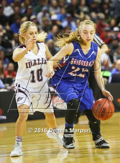 Thumbnail 2 in Idalia vs. Briggsdale (CHSAA 1A Final) photogallery.