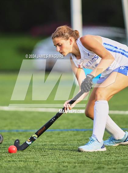 Thumbnail 1 in Port Washington vs Massapequa photogallery.